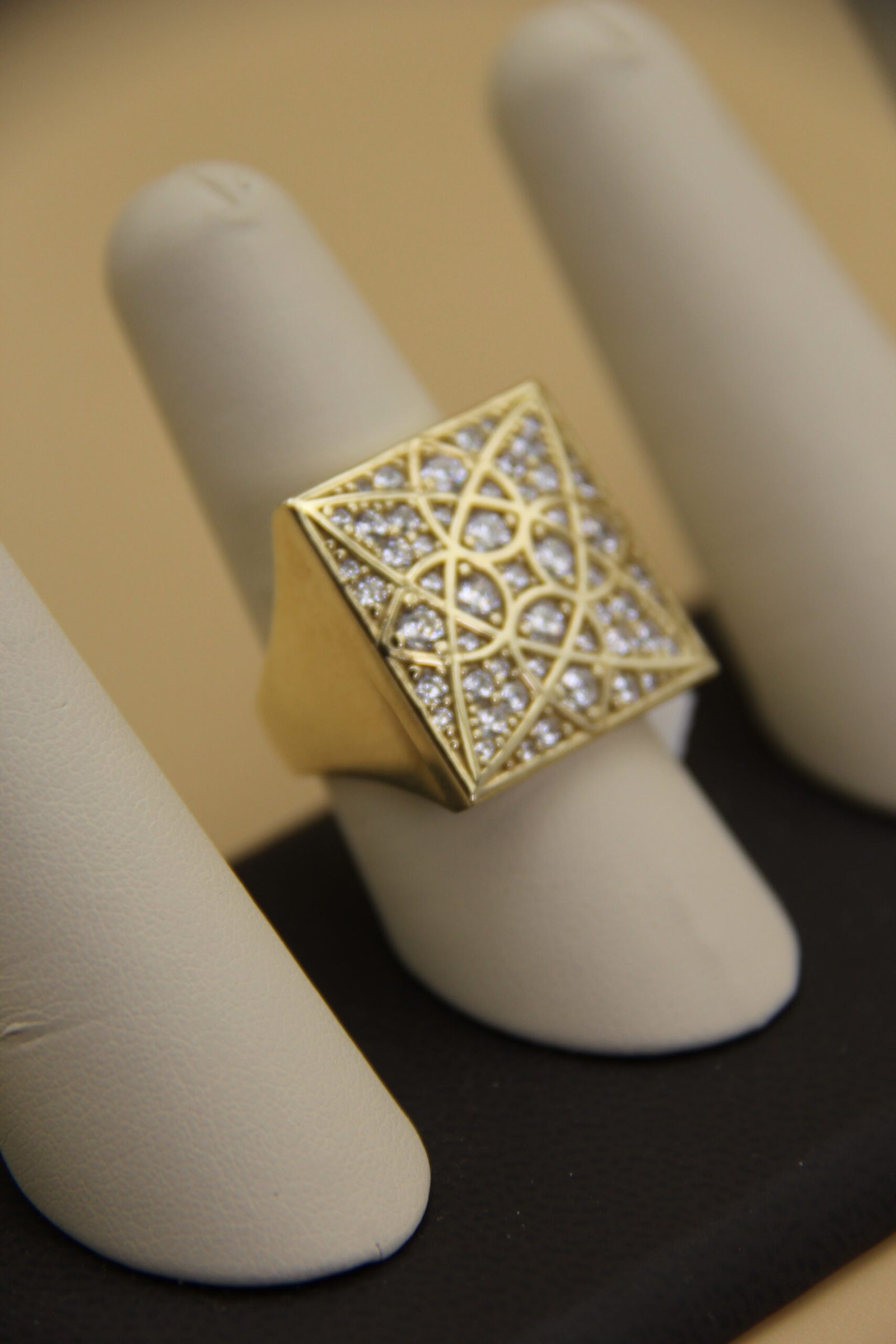 Square Rosette For Men 10k - Image 2