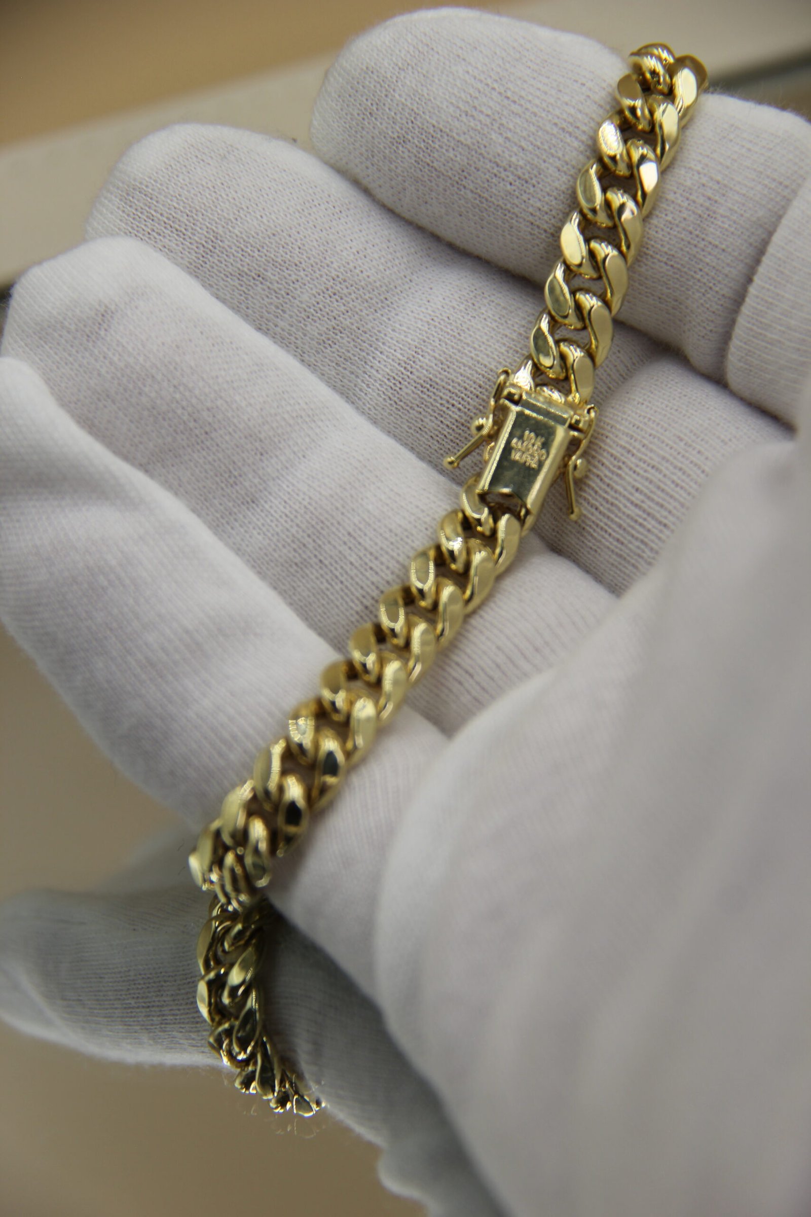 Cubalink 10k Bracelet - Image 2