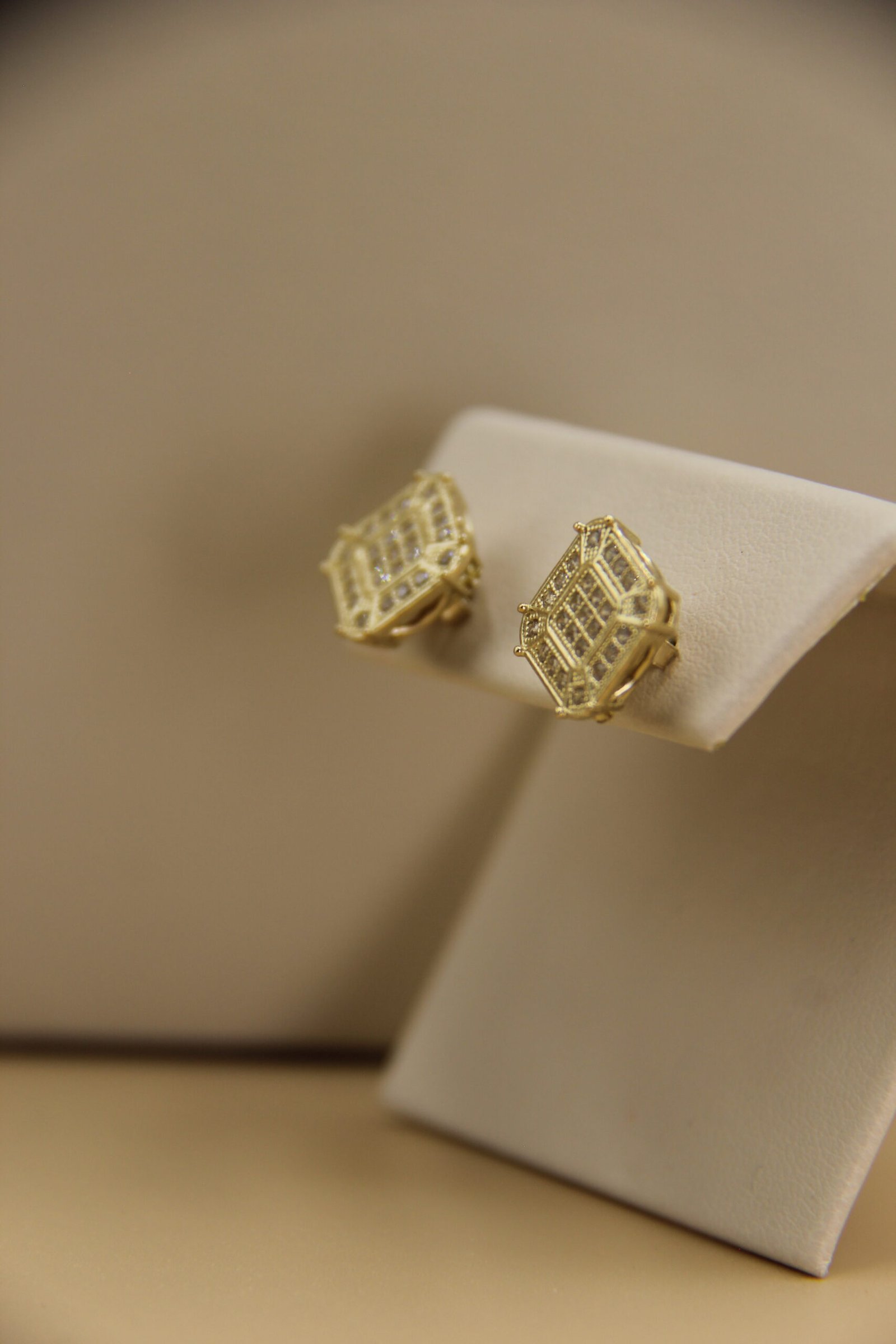 Small Square Earrings 10k - Image 4